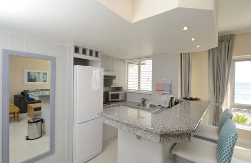 Sea Point Hotel | Peninsula All-Suite Hotel by Dream Resorts