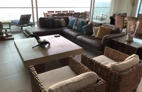 Zona hotelera del norte Villa | Peninsula Condo on 10th Floor