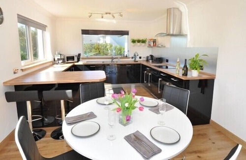 Isle of Lewis Cabaña | PENINSULA COTTAGE, family friendly, with a garden in Stornoway