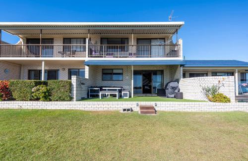 Yamba Casa | Peninsula Court 5 - LJHooker Yamba