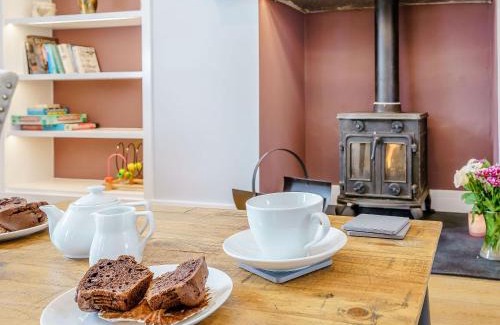 Llandysul Casa | Penlon Cwrws