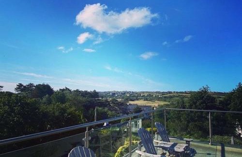 Abersoch Casa | Penmorfa - Sublime Abersoch retreat with roof terrace, 80m from beach, great for surfing