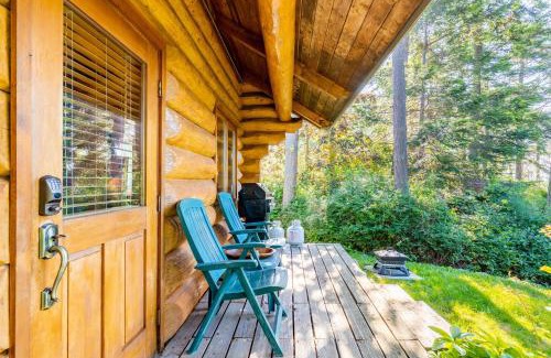 Oak Harbor Casa | Penn Cove Overlook by AvantStay Cabin w Views