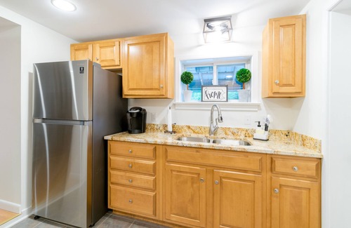Bellefonte Cabaña | PENN STATE Country Creek Cottage w/ Hot Tub - ON Spring Creek and 7 miles to PSU