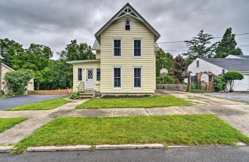 Penn Yan Casa | Penn Yan Escape with Yard, 1 Mi to Keuka Lake!