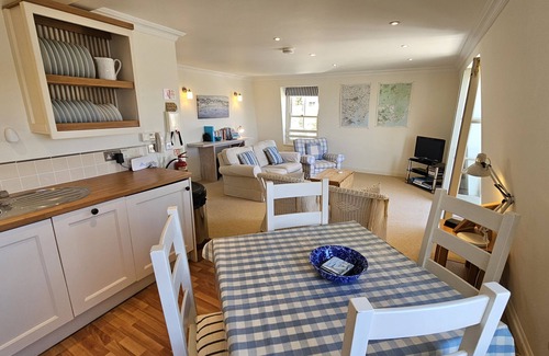 St. Mawes Cabaña | Pennant - an apartment that sleeps 4 guests in 2 bedrooms