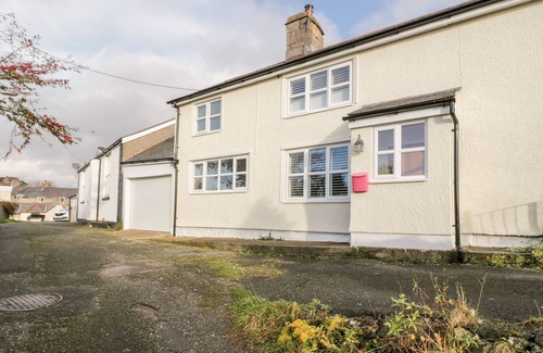 Henllan Cabaña | PENNANT, pet friendly, country holiday cottage in Henllan