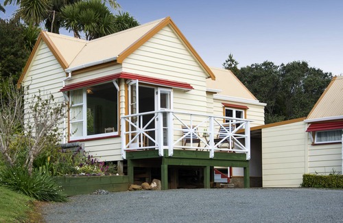 Mangonui Cabaña | Penny Cottage, una cabaña independiente ubicada en Mill Bay