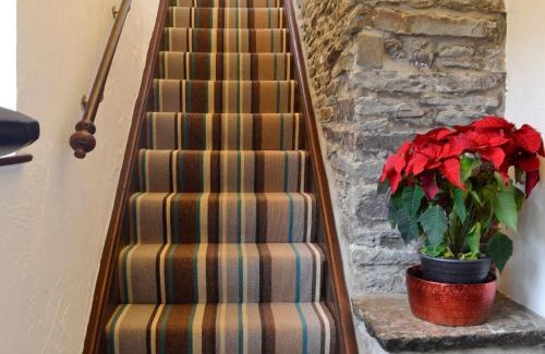 Bridgend Casa | Penny Croft - Uk10449