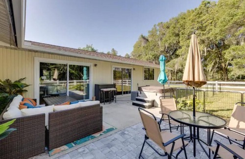 Fellowship Casa | Pennyfarthing Farm South