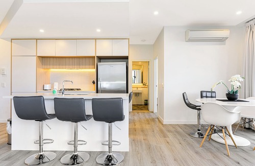 Penrith Apartamento | Penrith 3Br apt close toTrain station & Shopping