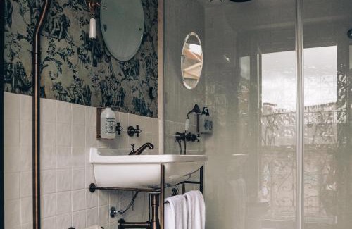 Sao Paulo Casa | Pensão Amor Madam's Lodge