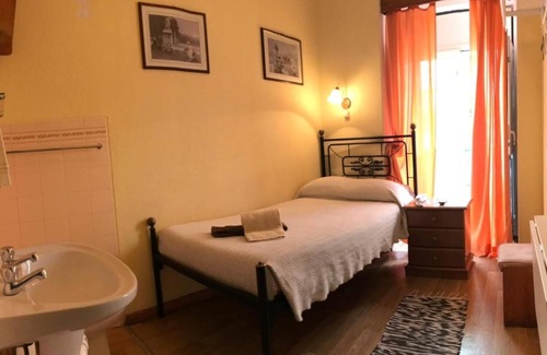 Socorro Casa | Pensão Residencial Flor dos Cavaleiros