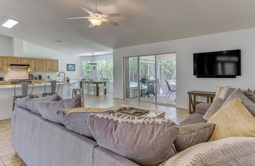 Ono Island Casa | Pensacola Home w/ Large Yard: 4 Mi to Beach