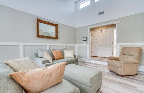 South Pensacola Casa | Pensacola Home with Screened Porch 10 Mi to Beach!