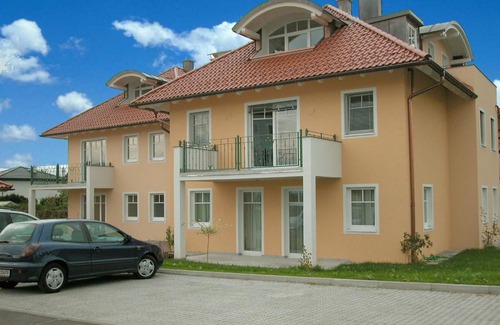 Anthering Casa | Pension Hiesel-Villa Untersbergblick