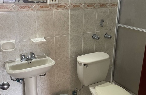 Tumba Vieja Casa | Pension Monaco