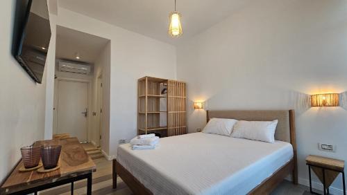 Douazeci si Trei August Casa | Pension Nina