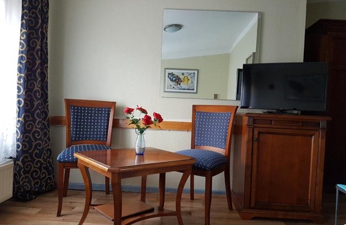 Tempelhof Casa | Pension Oase