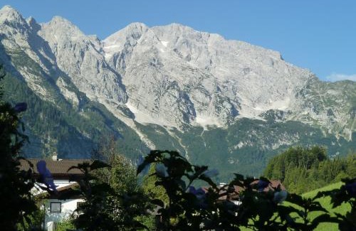 Kuchl Casa | Pension Schöne Aussicht