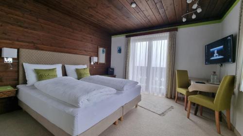 Kuchl Casa | Pension Schöne Aussicht