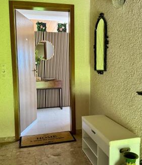 Haeusern Apartamento | Pension Schmidt - Wipfelblick - Voll ausgestattetes Loft Apartment