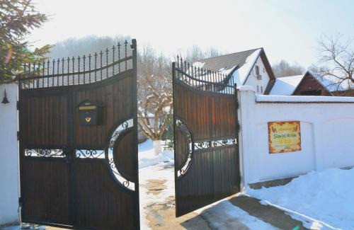 Alunis Casa | Pension Sf Nicolae