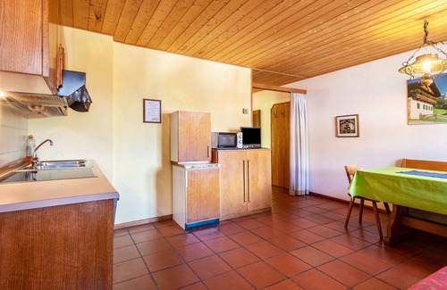 Santa Maddalena Apartamento | 'Pensión Sonia Apartamento 103' con vistas a la montaña, jardín y Wi-Fi