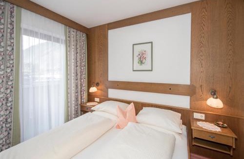 Rauris Casa | Pension und Appartement Weinschreiber