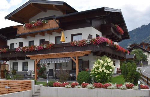 Rauris Casa | Pension und Appartement Weinschreiber
