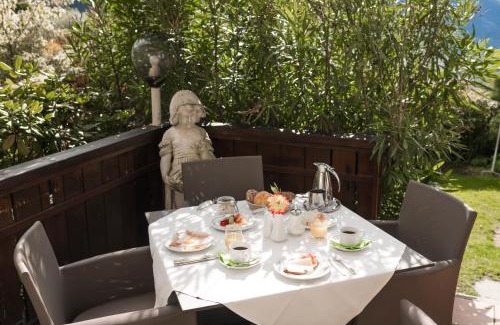 Schenna Hotel | Pension zum Burggräfler