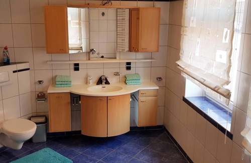 Poppenhausen Casa | Pension Zur Sonne