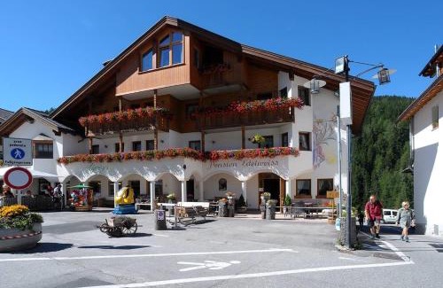 San Cassiano Cama Y Desayuno | Pensione Edelweiss