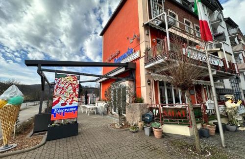 Alf Casa | Pensione Italia