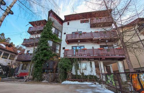 Predeal Casa | Pensiune turistica Milcov-VLADET