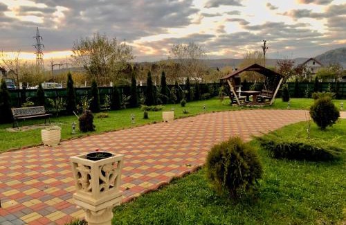 Beclean Casa | Pensiunea Casa Albă