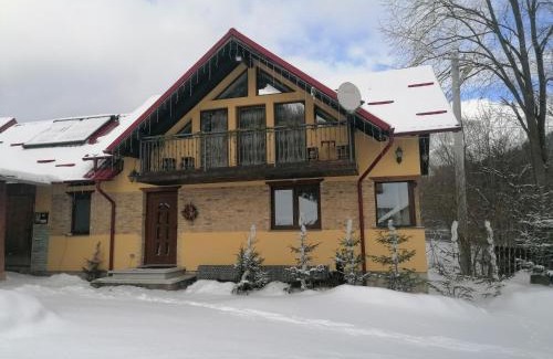 Ciumarna Casa | Pensiunea Casa Fierarul din Bucovina