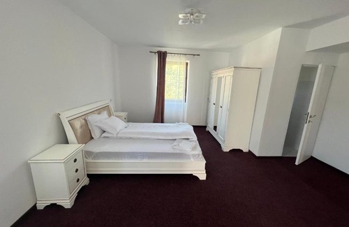 Cimpeni Casa | Pensiunea CASABLANCA