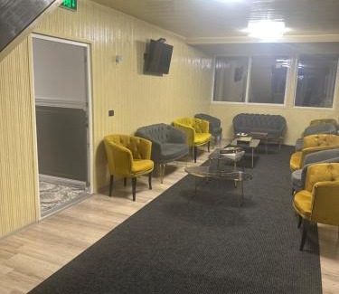 Lepsa Casa | Pensiunea Cascada Putnei