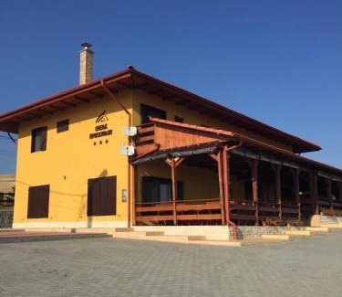 Sandulesti Casa | Pensiunea Cheile Apusenilor Cheile Turzii near Turda