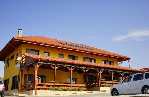 Sandulesti Casa | Pensiunea Cheile Apusenilor Cheile Turzii near Turda