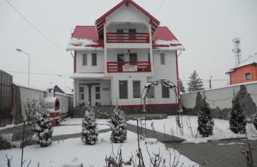 Fagaras Casa | Pensiunea D&D