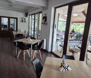 Suncuius Casa | Pensiunea Gradia Șuncuiuș
