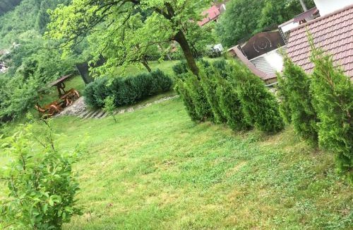 Gura Raului Casa | Pensiunea Hanzu Darius