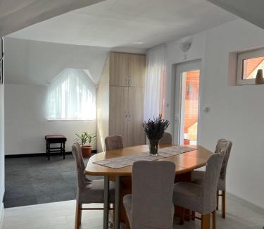 Baile Felix Casa | Pensiunea Iulia