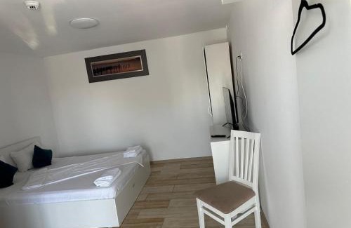 Uzlina Casa | Pensiunea La Miluta