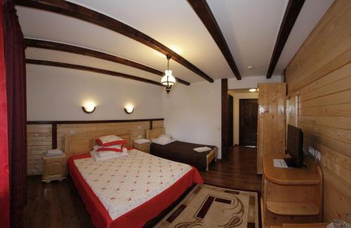 Sacel Casa | Pensiunea Lacramioara