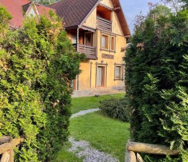 Campulung Moldovenesc Casa | Pensiunea Liliana