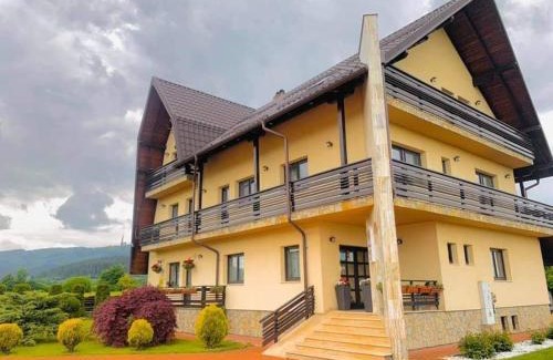 Vicovu de Sus Casa | Pensiunea Miorița Putna