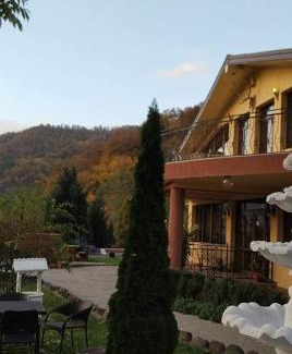 Lunca Jaristei Cabina | Pensiunea Un colț de Rai